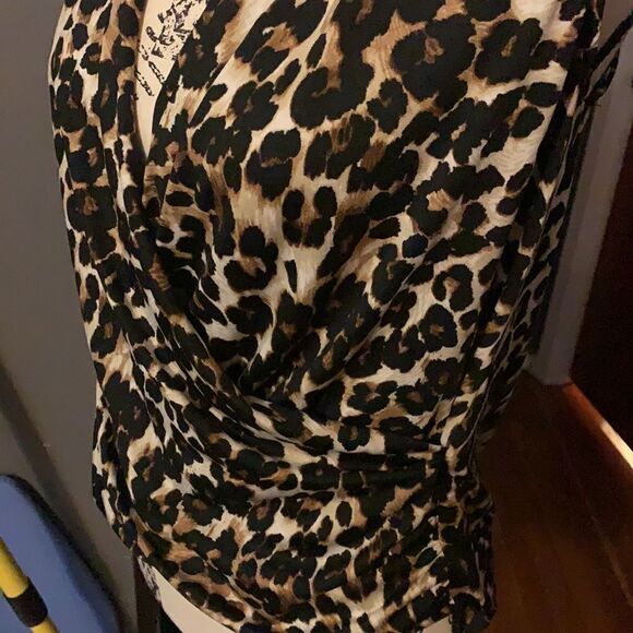 Leopard Shirt - Size small - Picture 10 of 10